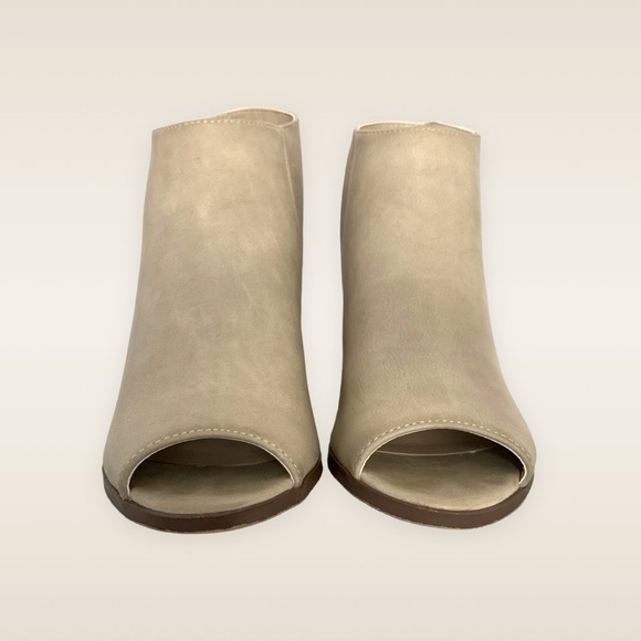 Spring Summer Chic Casual Leather Peep Toe Heel Booties in Beige Brown (US/CA 6) - Picture 7 of 9